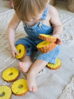 Ananas L'Ananas - OLI & CAROL Jaune - Oli Et Carol -Jouets Séries Magasin ananas lananas oli carol 3