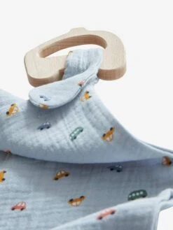 Doudou En Gaze De Coton + Hochet Bois EN VOITURE SIMON Multicolore - Vertbaudet 11 Doudou En Gaze De Coton + Hochet Bois EN VOITURE SIMON Multicolore - Vertbaudet -Jouets Séries Magasin doudou en gaze de coton hochet bois en voiture simon 5